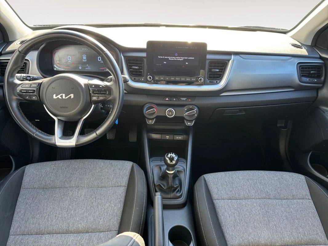 kia-stonic-2024-gasolina-1197cc