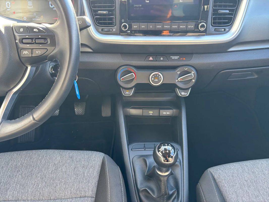 kia-stonic-2024-gasolina-1197cc
