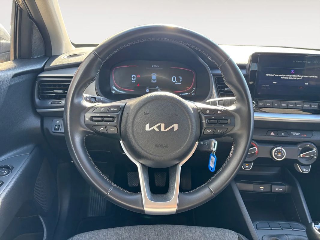 kia-stonic-2024-gasolina-1197cc