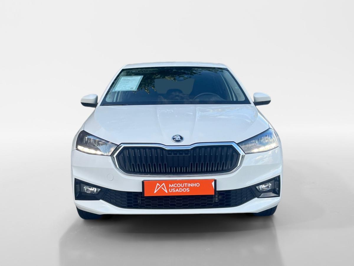 skoda-fabia-2025-gasolina-999cc