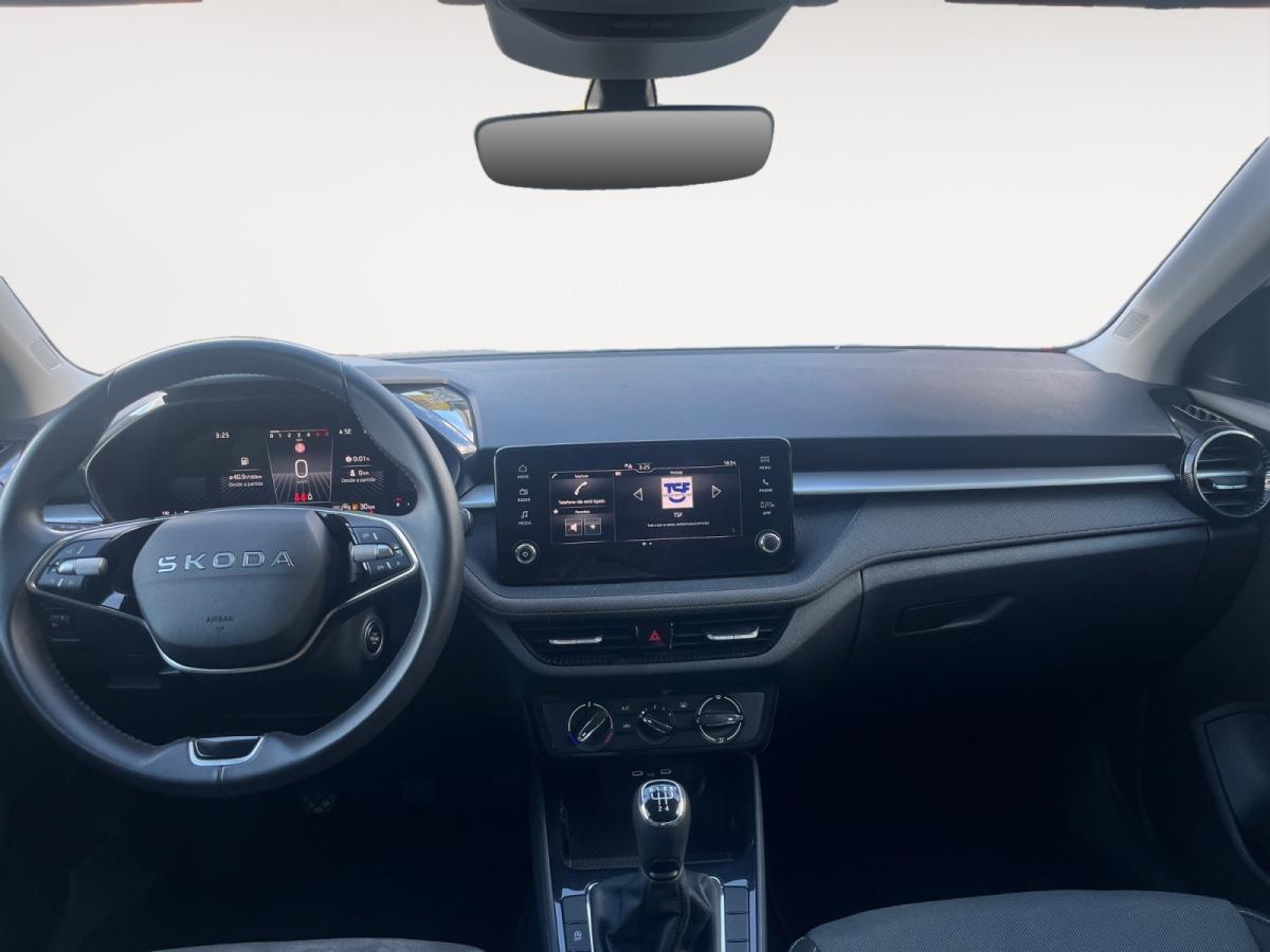 skoda-fabia-2025-gasolina-999cc