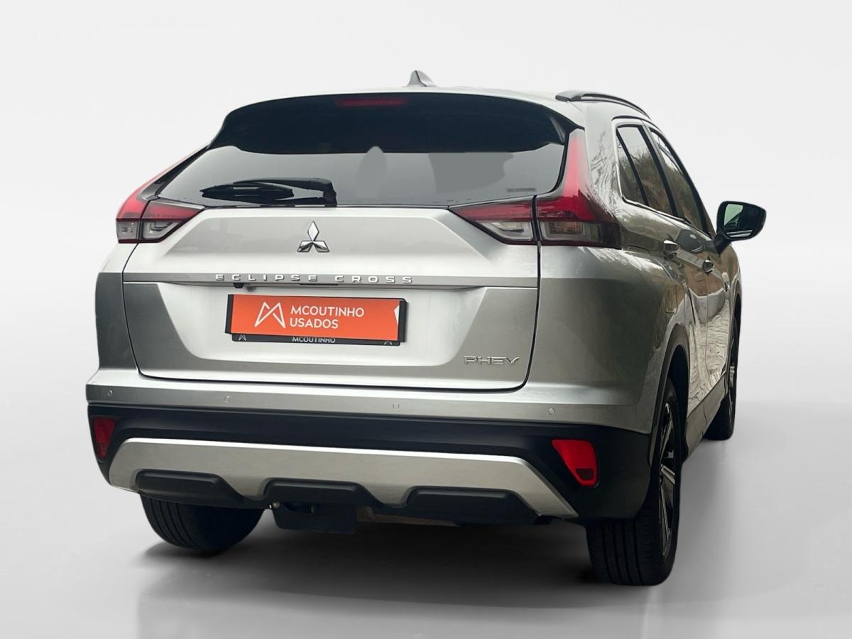 mitsubishi-eclipse-cross-2022-hibrido-a-gasolina-2360cc
