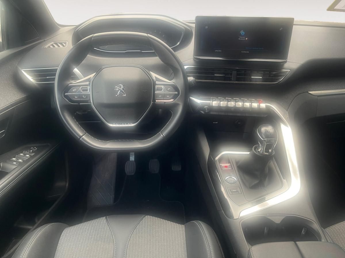 peugeot-5008-2023-gasolina-1199cc
