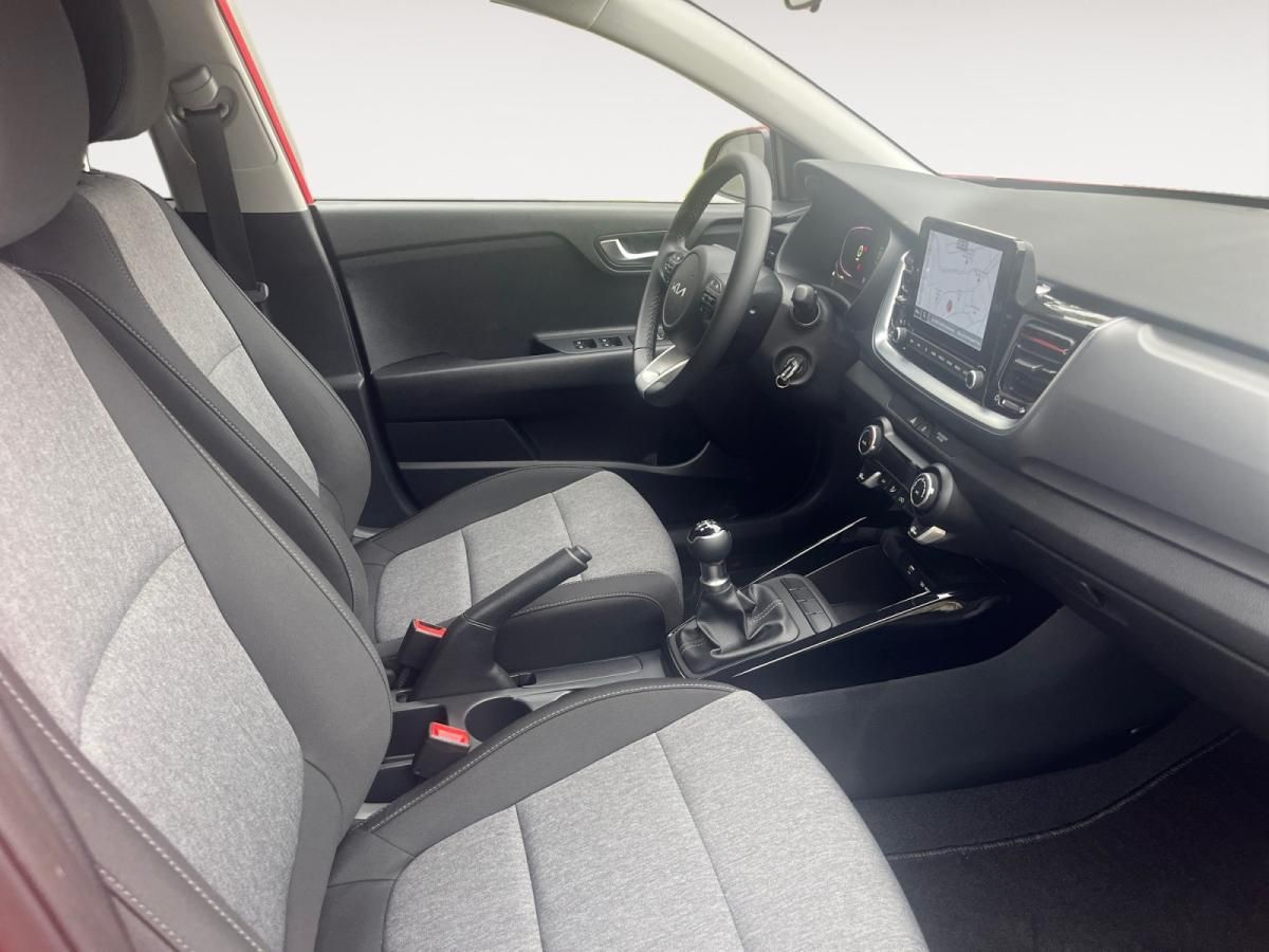 kia-stonic-2025-gasolina-1197cc