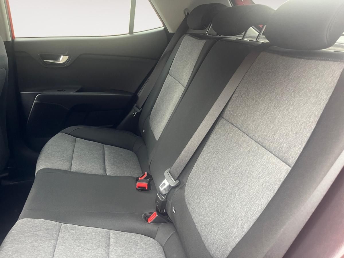 kia-stonic-2025-gasolina-1197cc