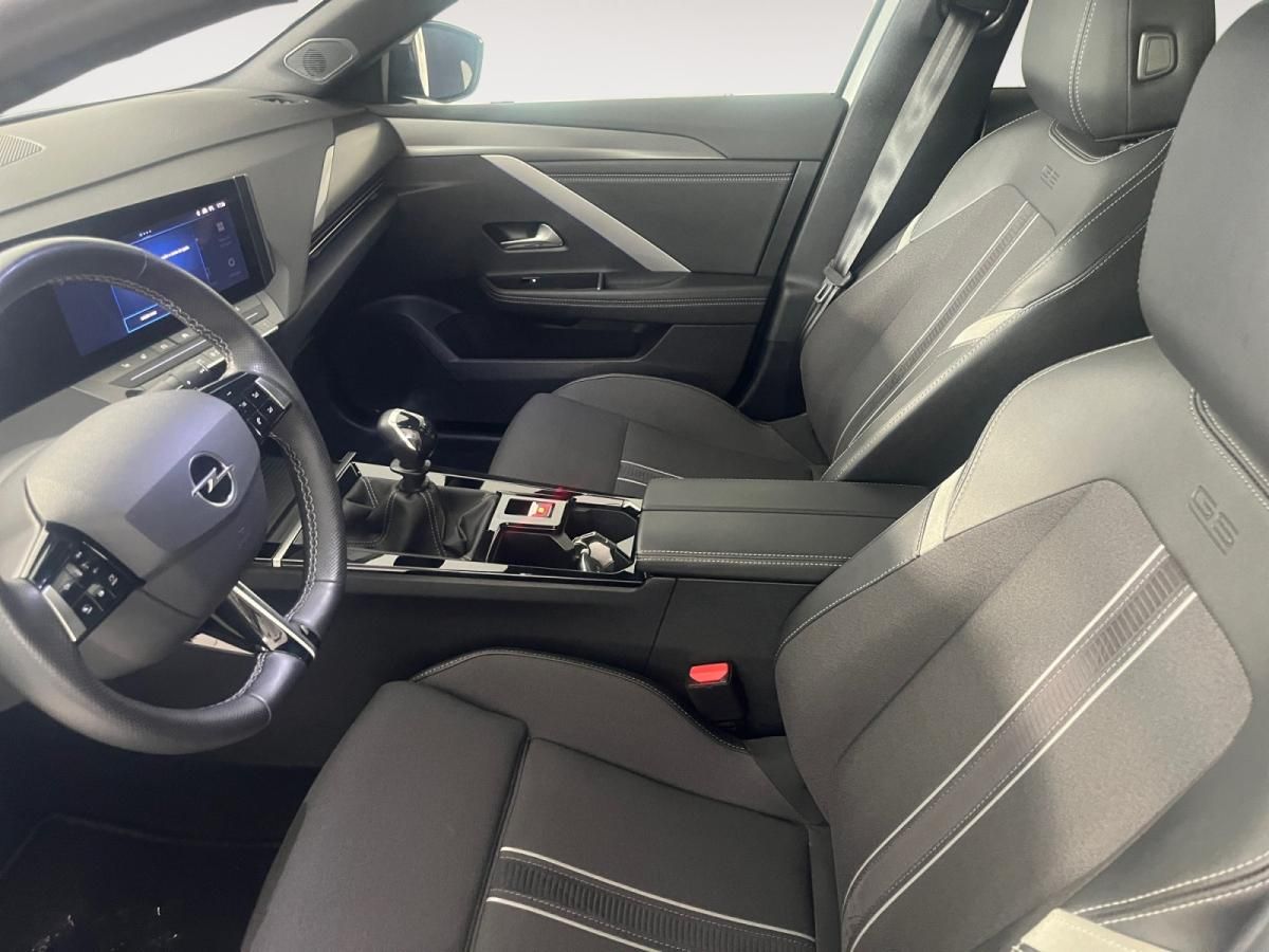 opel-astra-sport-tourer-2024-gasolina-1199cc