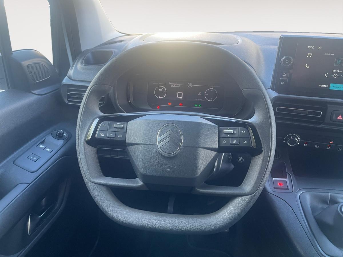 citroen-berlingo-2025-diesel-1499cc