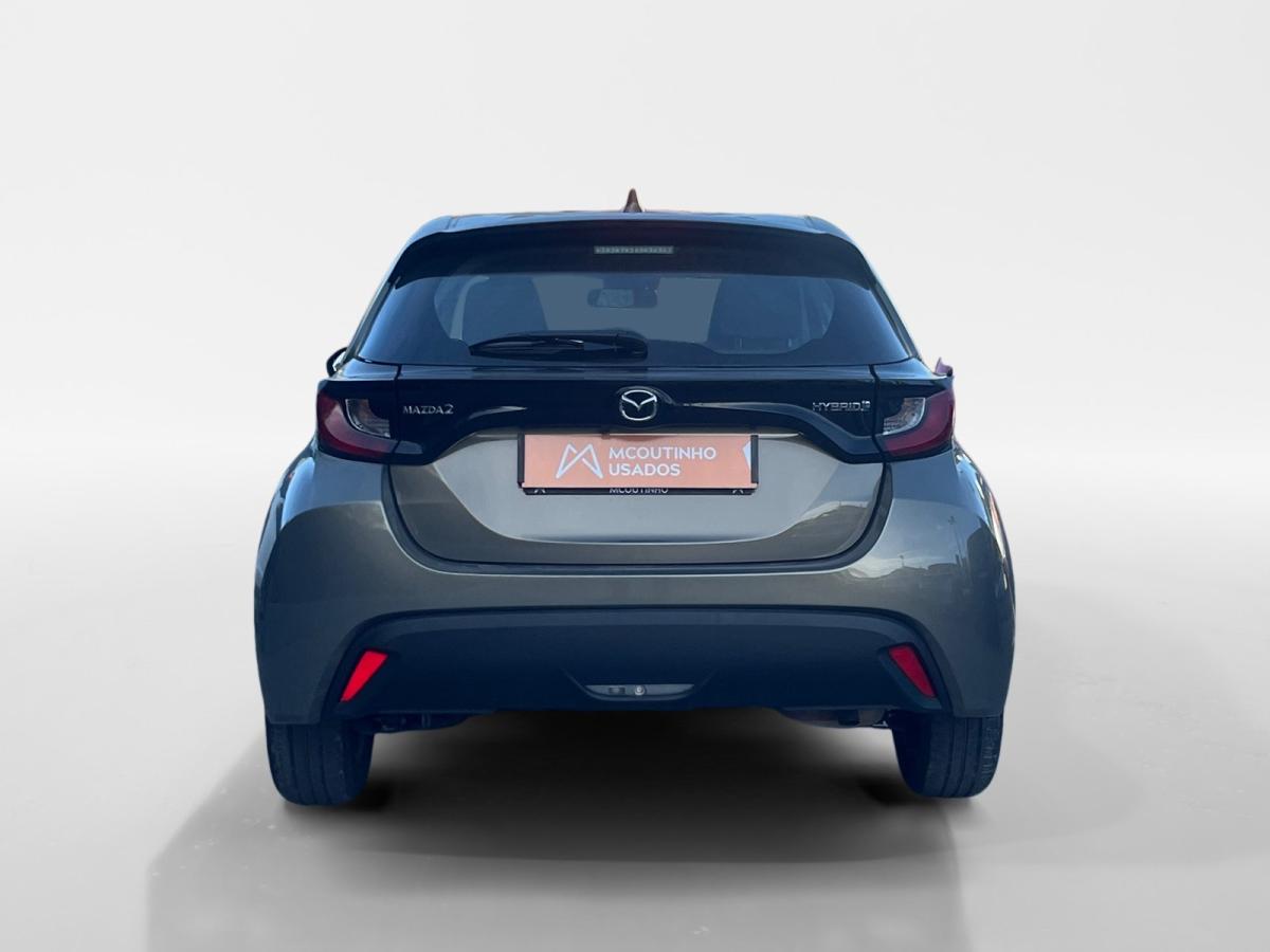 mazda-2-2024-hibrido-a-gasolina-1490cc