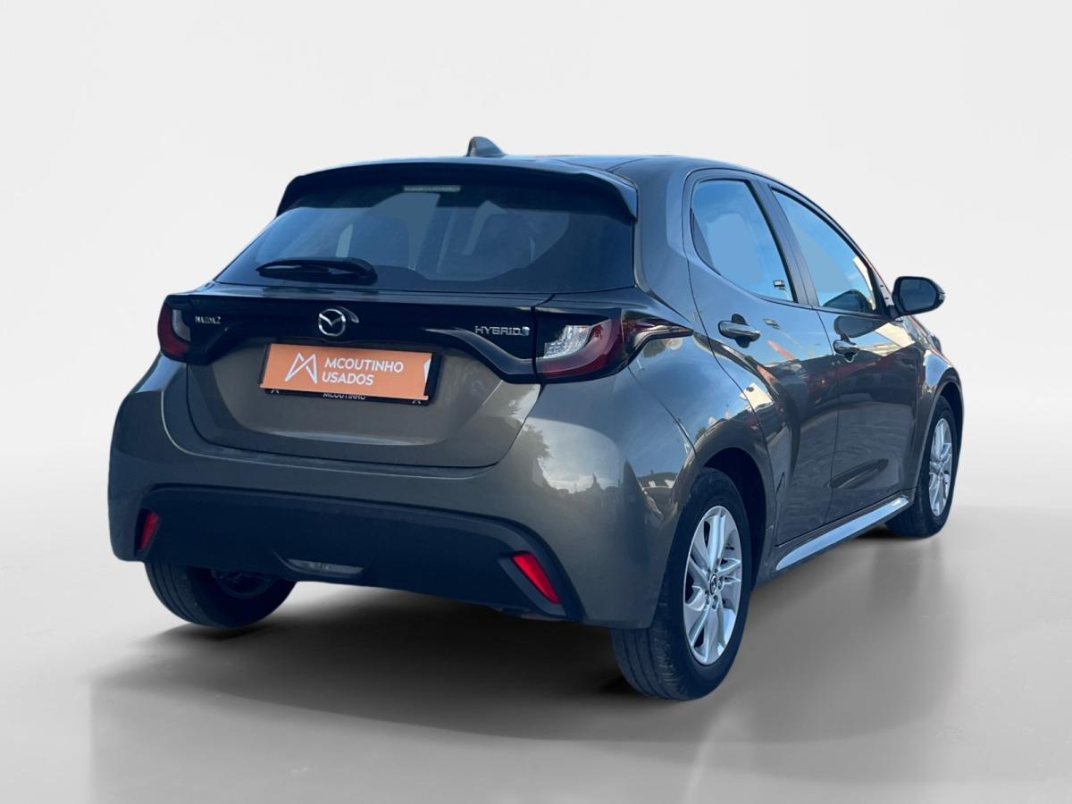 mazda-2-2024-hibrido-a-gasolina-1490cc
