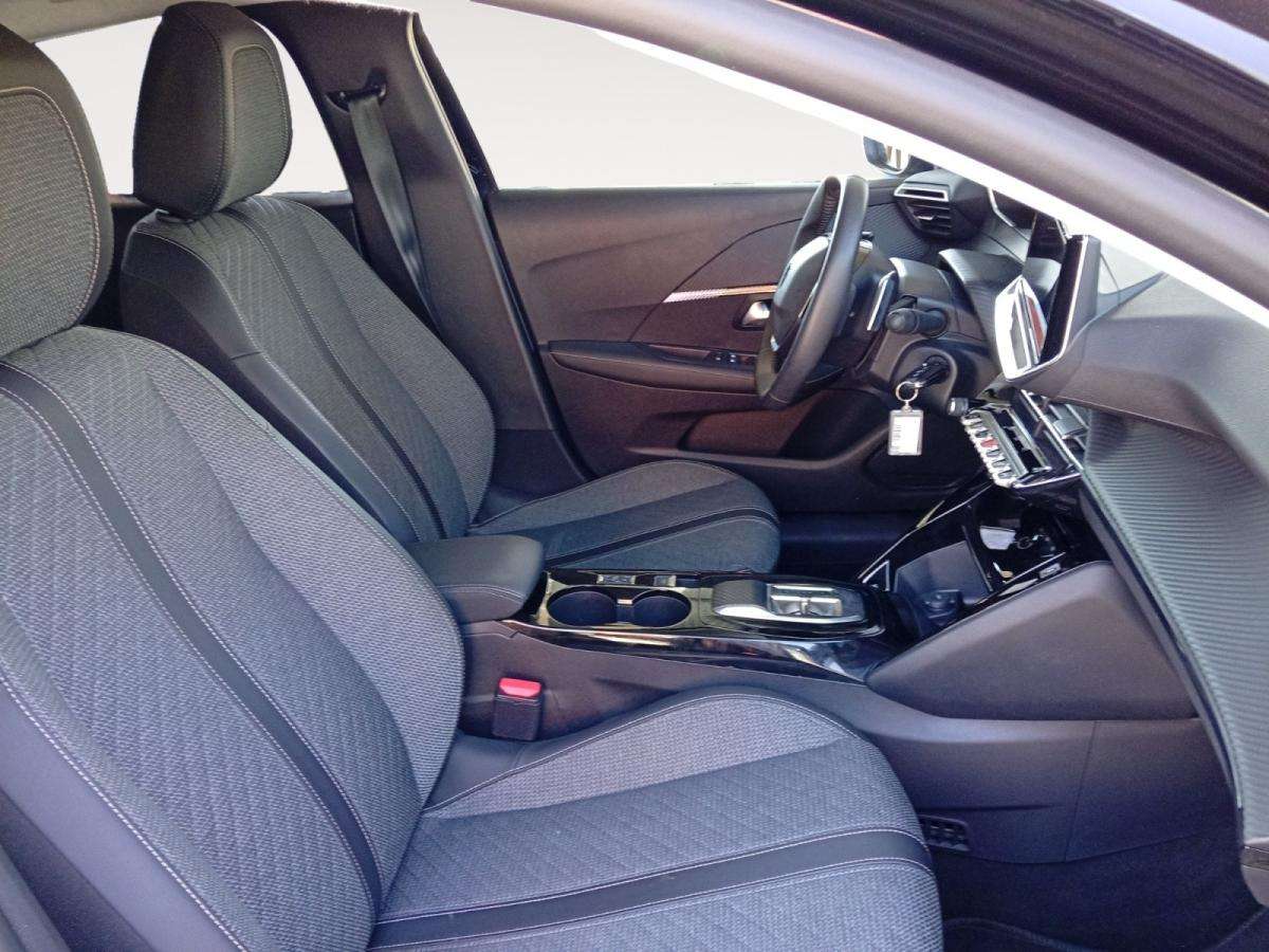 peugeot-208-2025-hibrido-a-gasolina-1199cc