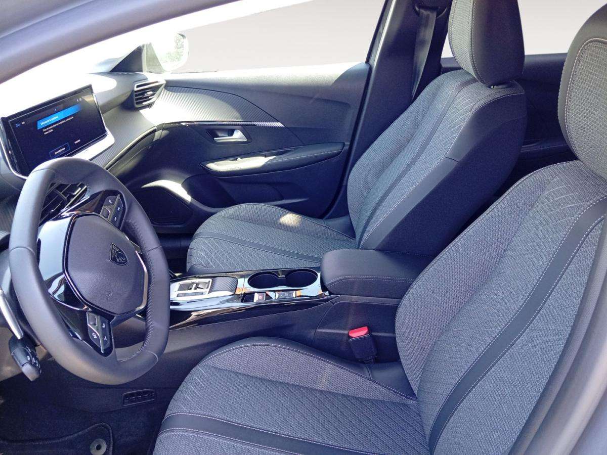 peugeot-208-2025-hibrido-a-gasolina-1199cc