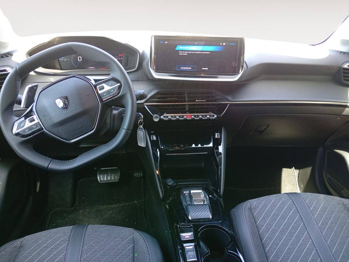 peugeot-208-2025-hibrido-a-gasolina-1199cc