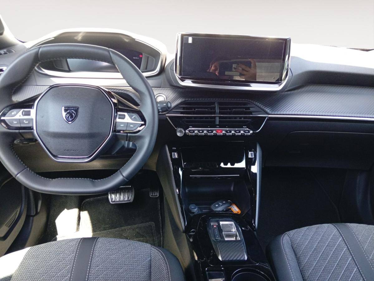 peugeot-2008-2025-eletrico-0cc