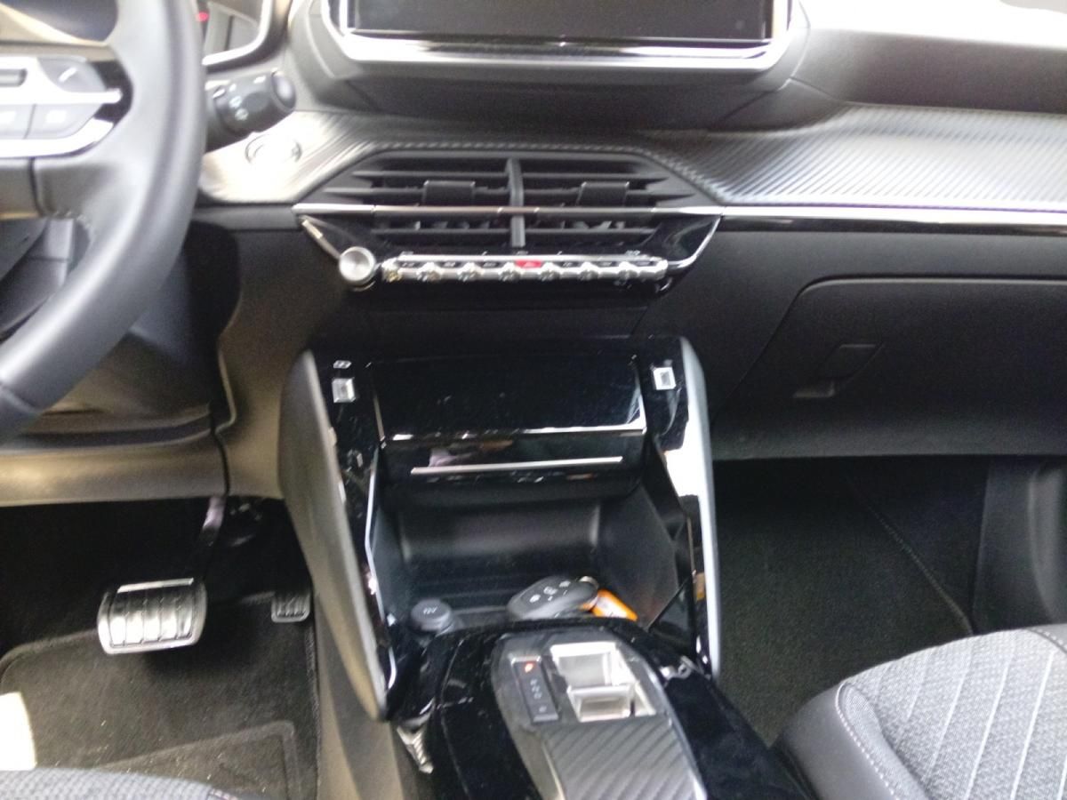 peugeot-2008-2025-eletrico-0cc