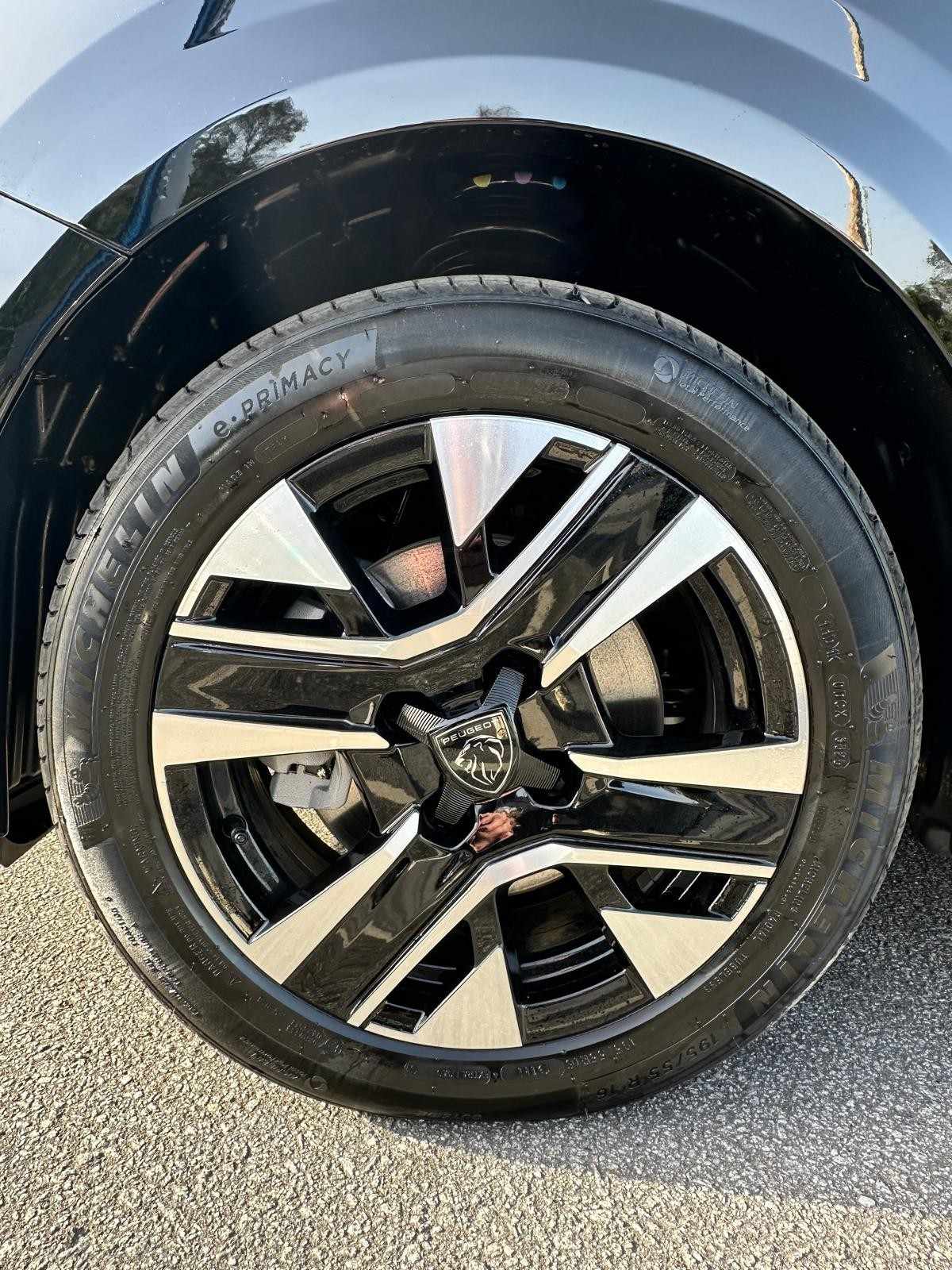 peugeot-208-2026-eletrico-0cc