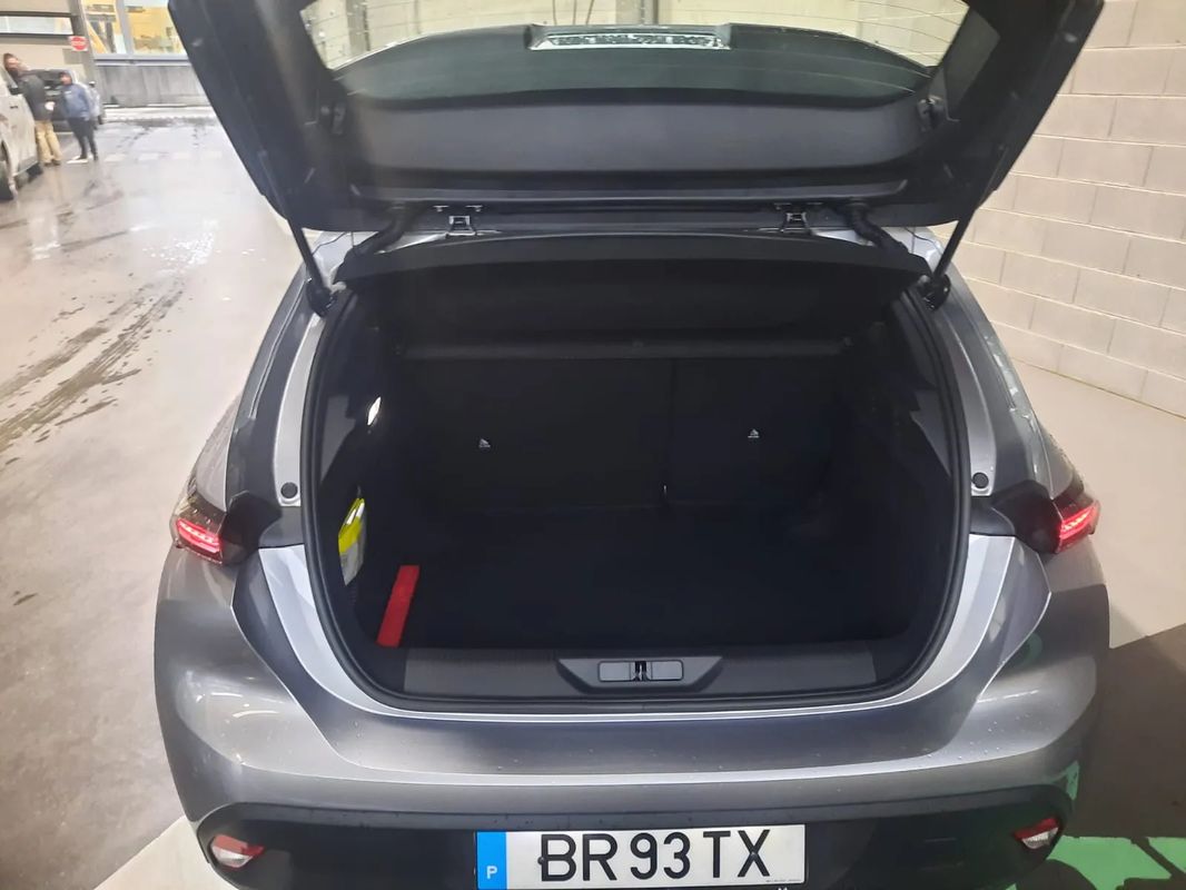 peugeot-308-2025-gasolina-1199cc