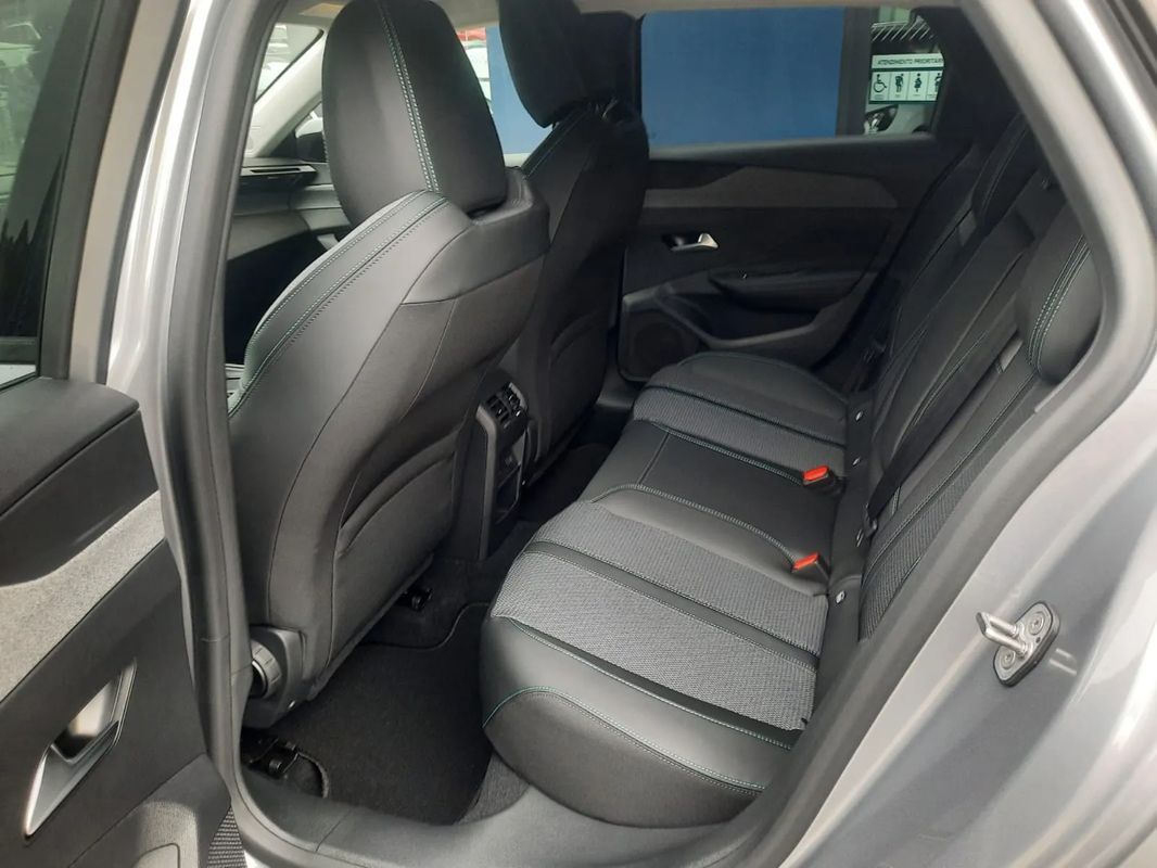 peugeot-e-308-2025-eletrico-0cc