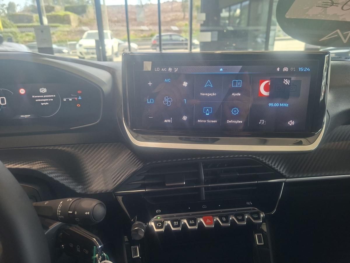 peugeot-208-2026-gasolina-1199cc