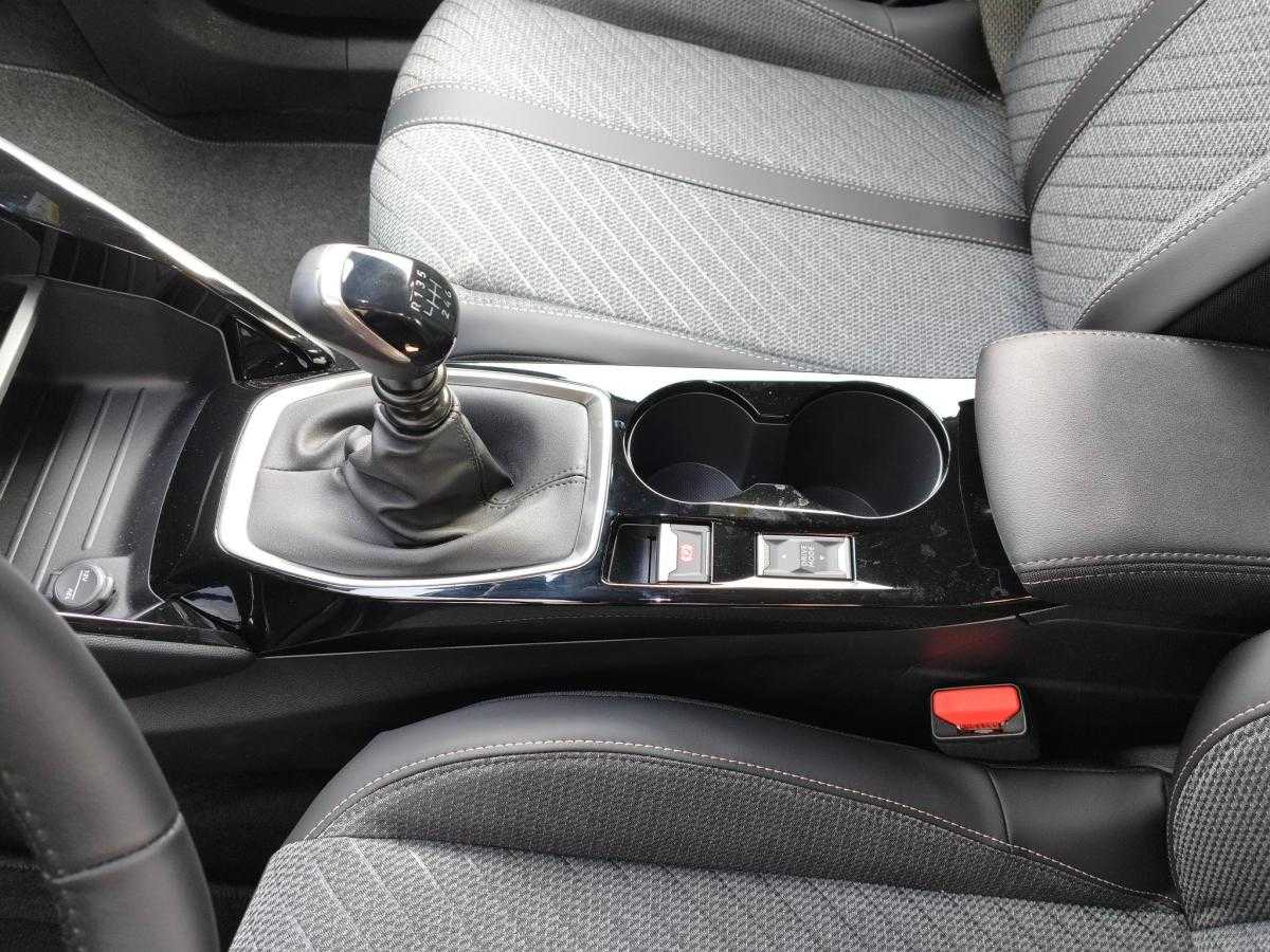 peugeot-2008-2026-gasolina-1199cc