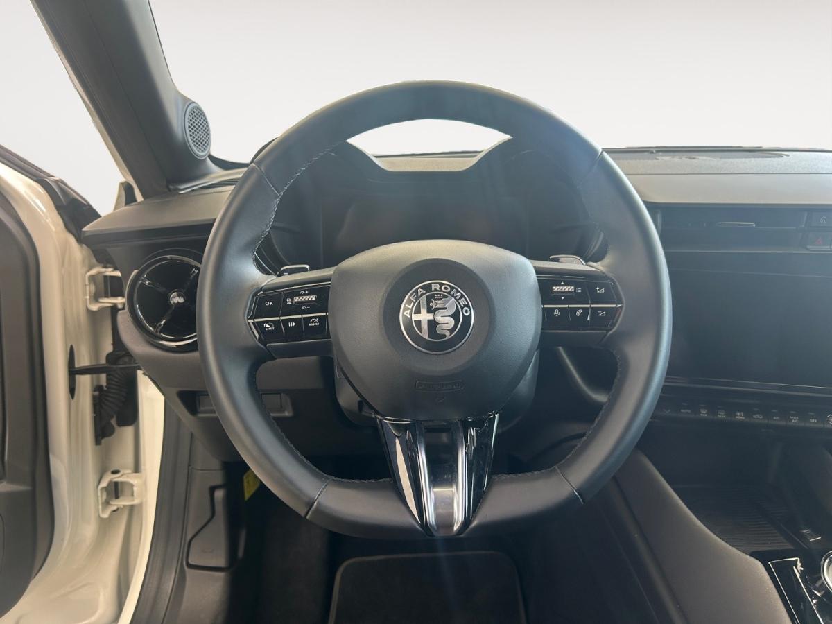 alfa-romeo-junior-2025-gasolina-1199cc