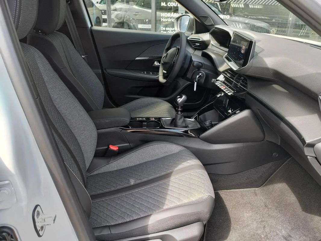 peugeot-2008-2024-gasolina-1199cc