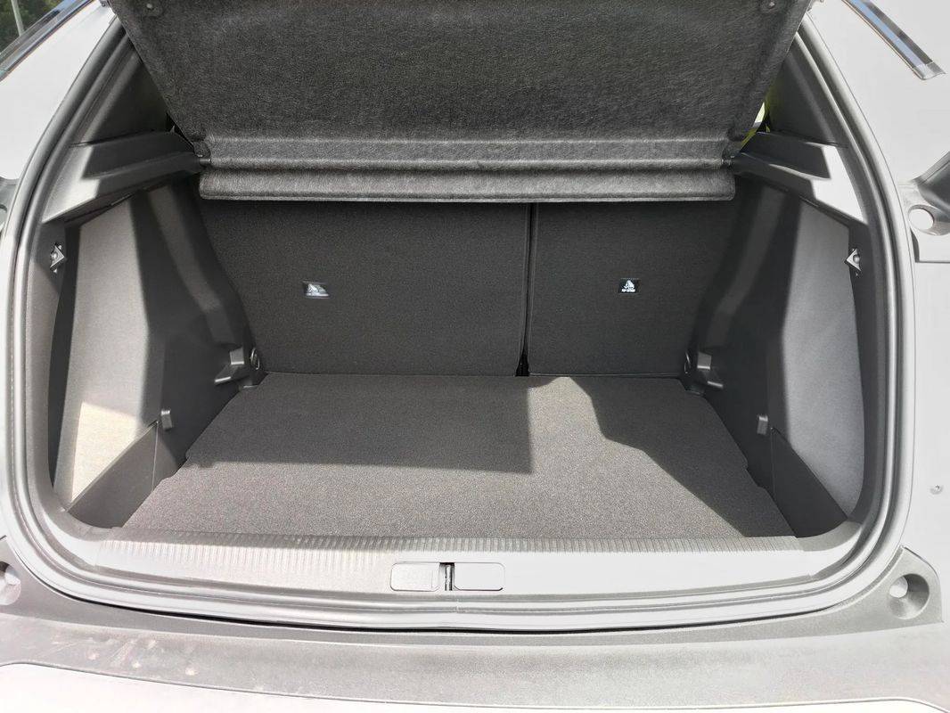 peugeot-2008-2024-gasolina-1199cc
