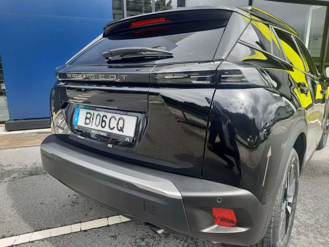 peugeot-2008-2024-gasolina-1199cc