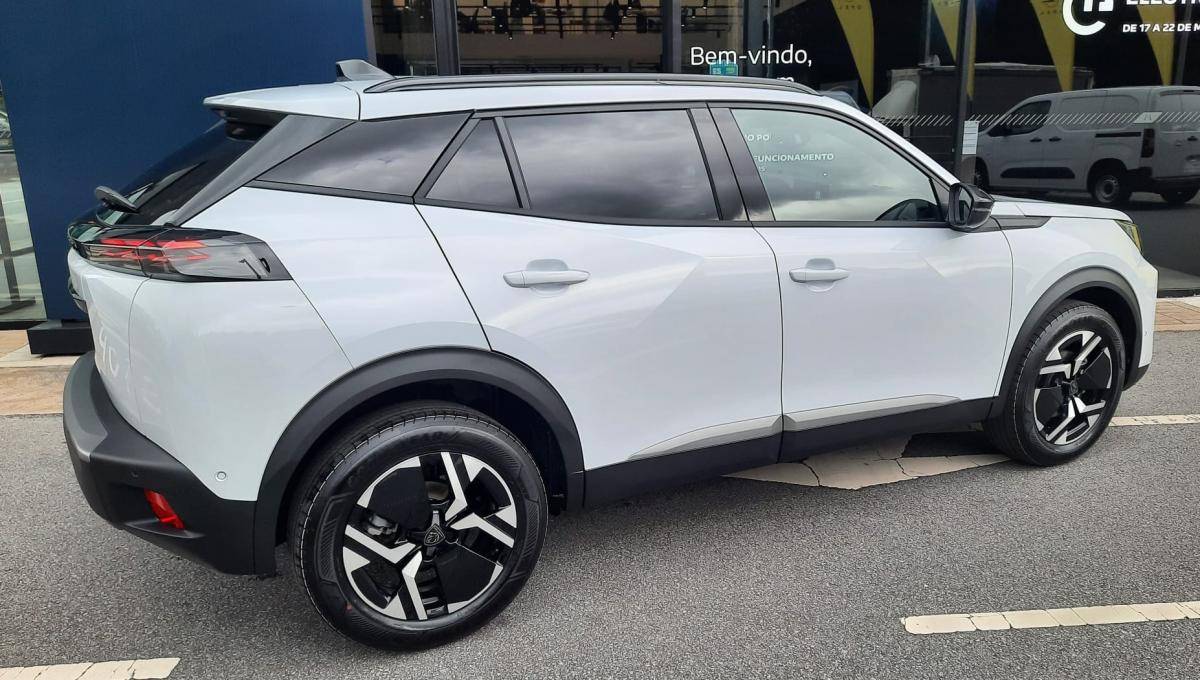 peugeot-2008-2026-gasolina-1199cc
