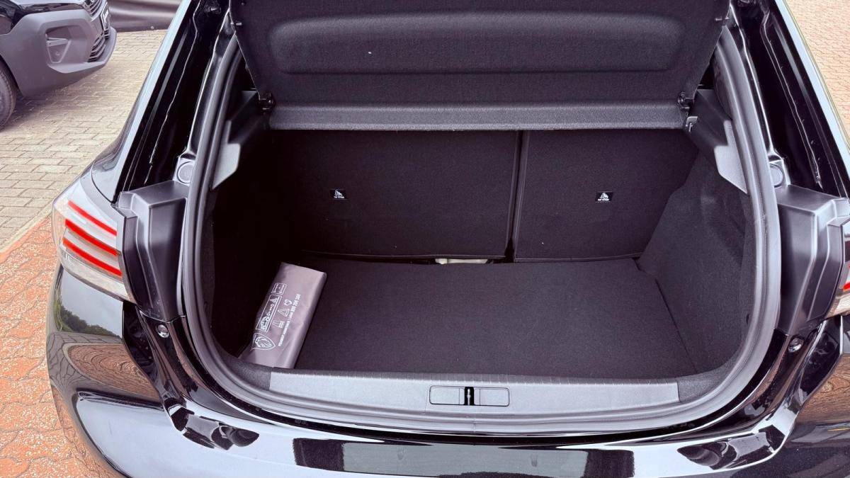 peugeot-208-2026-gasolina-1199cc