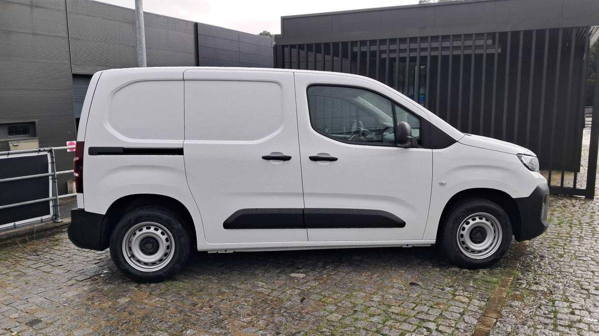 peugeot-partner-2026-diesel-1499cc