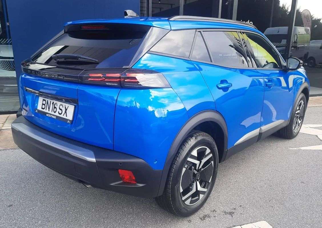 peugeot-2008-2024-gasolina-1199cc