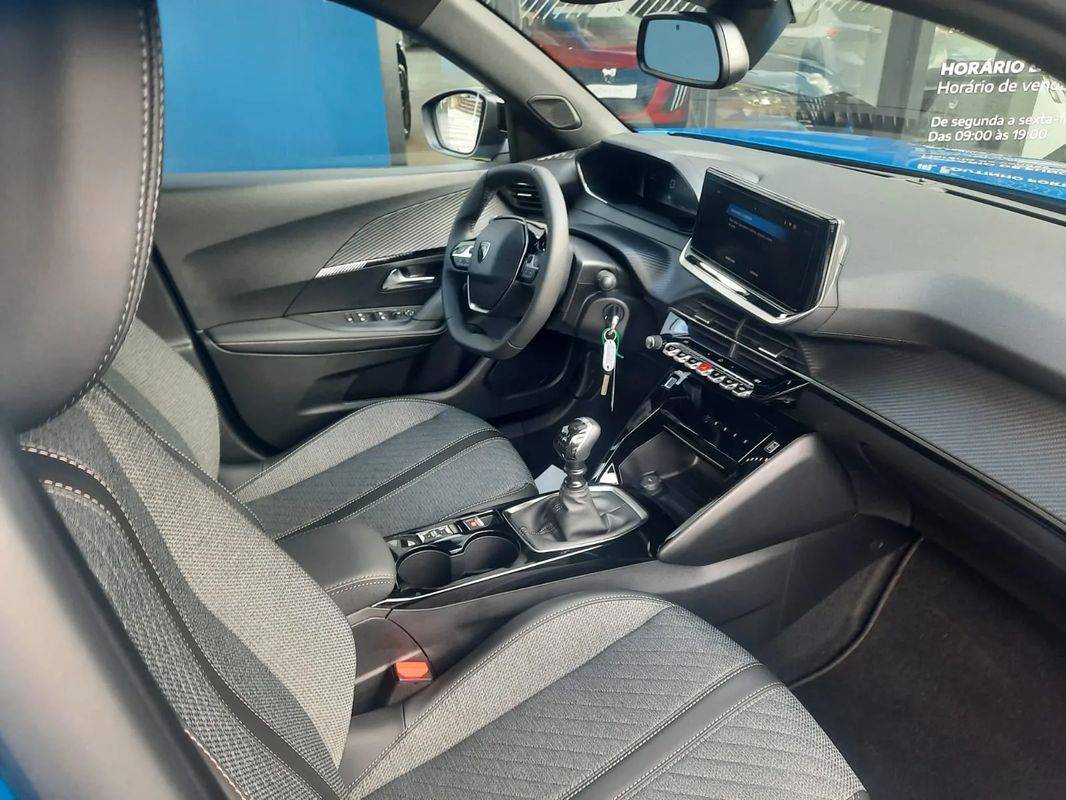 peugeot-2008-2024-gasolina-1199cc