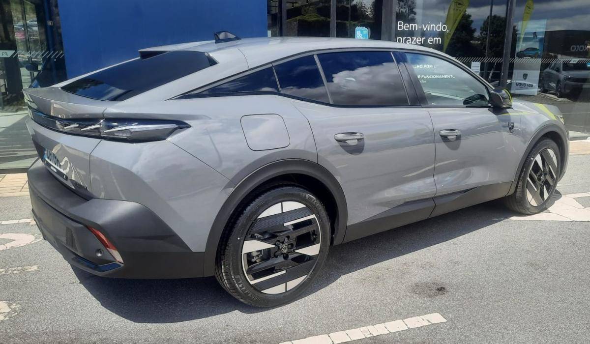 peugeot-408-2026-hibrido-a-gasolina-1598cc