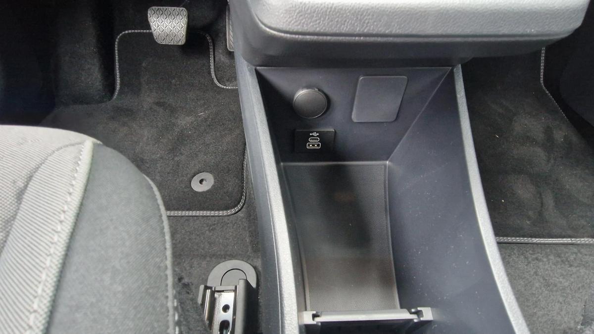 ford-tourneo-courier-2025-eletrico-0cc