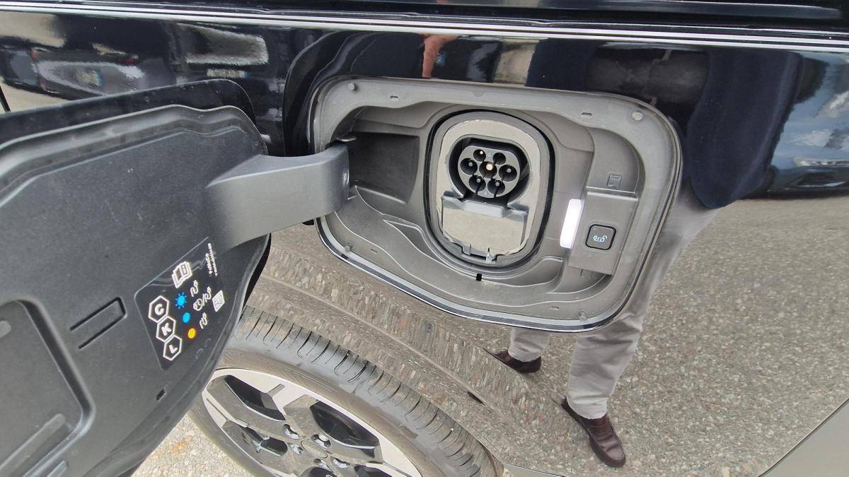 ford-tourneo-courier-2025-eletrico-0cc