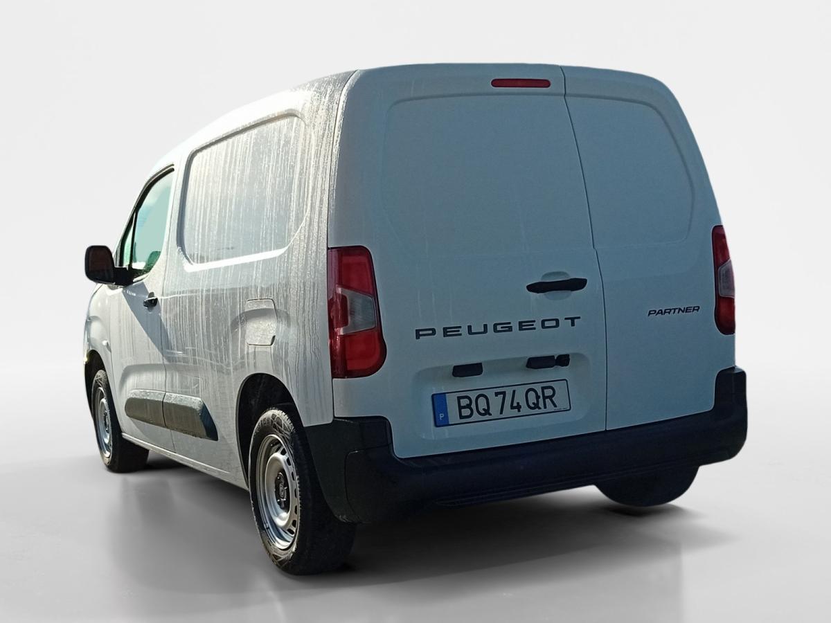 peugeot-partner-2025-diesel-1499cc