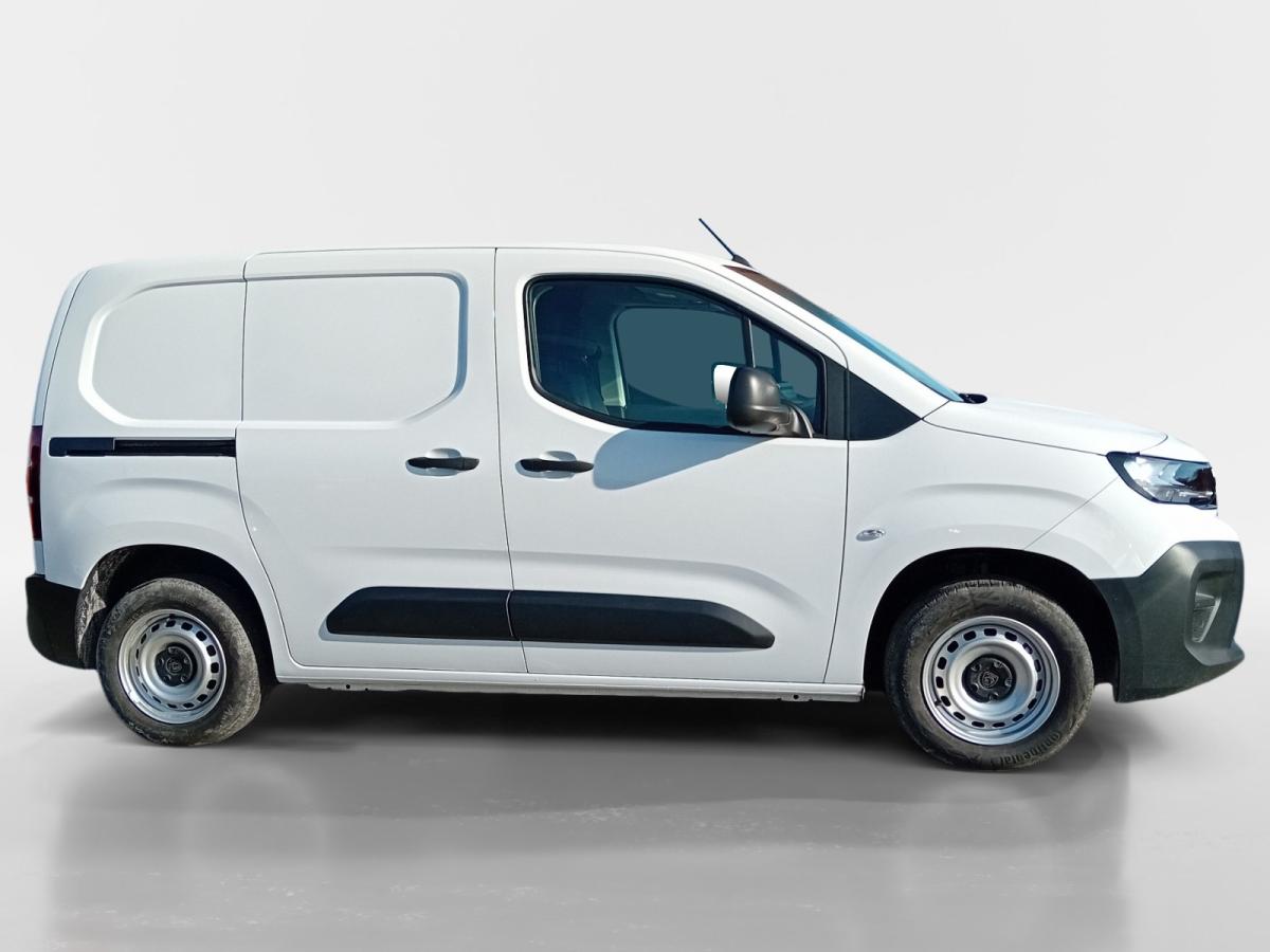 peugeot-partner-2025-diesel-1499cc