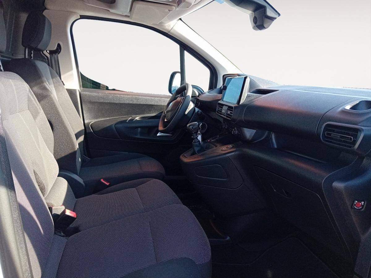 peugeot-partner-2025-diesel-1499cc