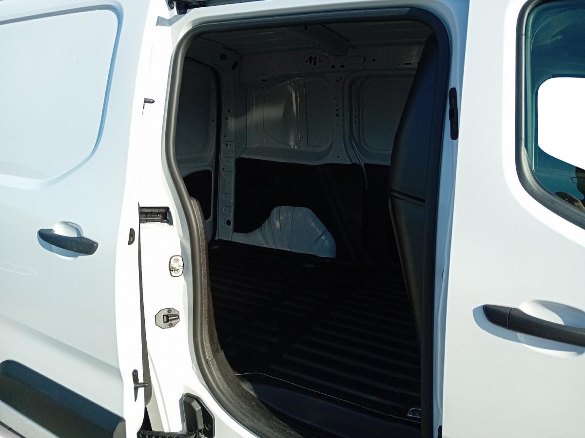 peugeot-partner-2025-diesel-1499cc