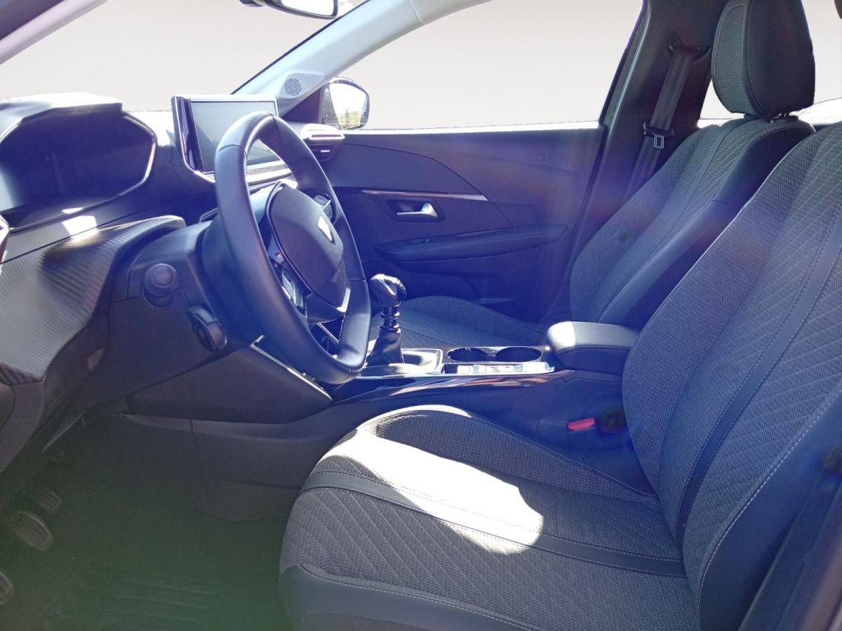 peugeot-208-2025-gasolina-1199cc