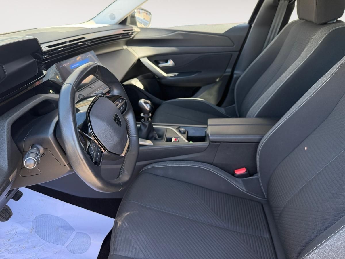 peugeot-308-2023-gasolina-1199cc