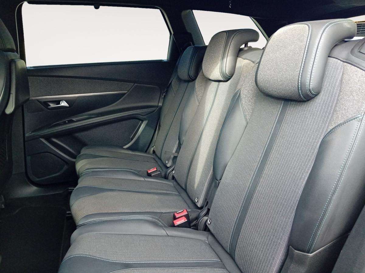 peugeot-5008-2023-gasolina-1199cc