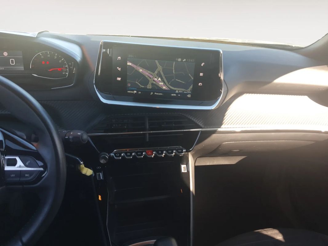 peugeot-2008-2023-gasolina-1199cc
