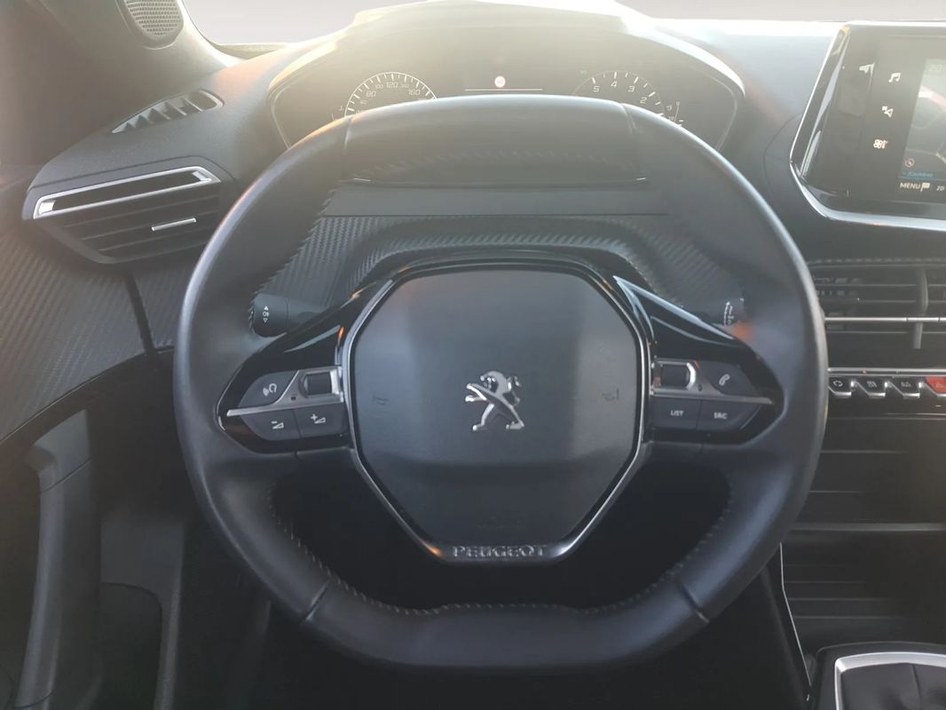 peugeot-2008-2023-gasolina-1199cc