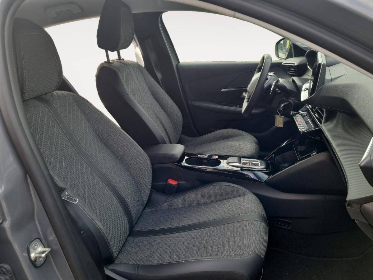 peugeot-208-2025-hibrido-a-gasolina-1199cc