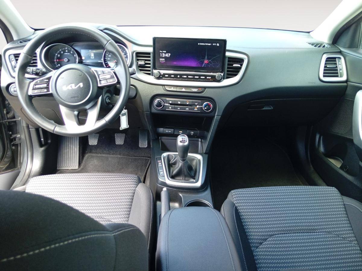 kia-xceed-2025-gasolina-998cc