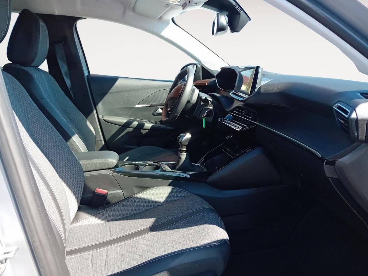 peugeot-208-2025-gasolina-1199cc