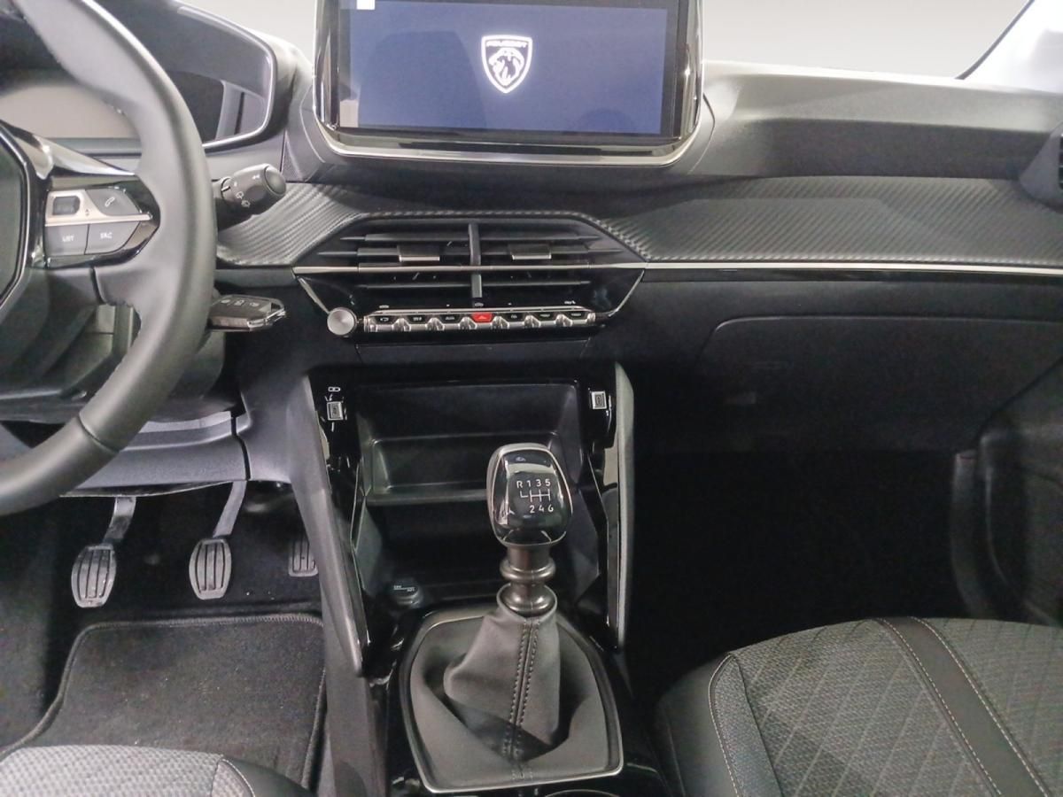 peugeot-208-2026-gasolina-1199cc