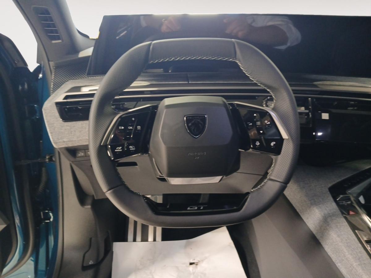 peugeot-e-3008-2025-eletrico-0cc