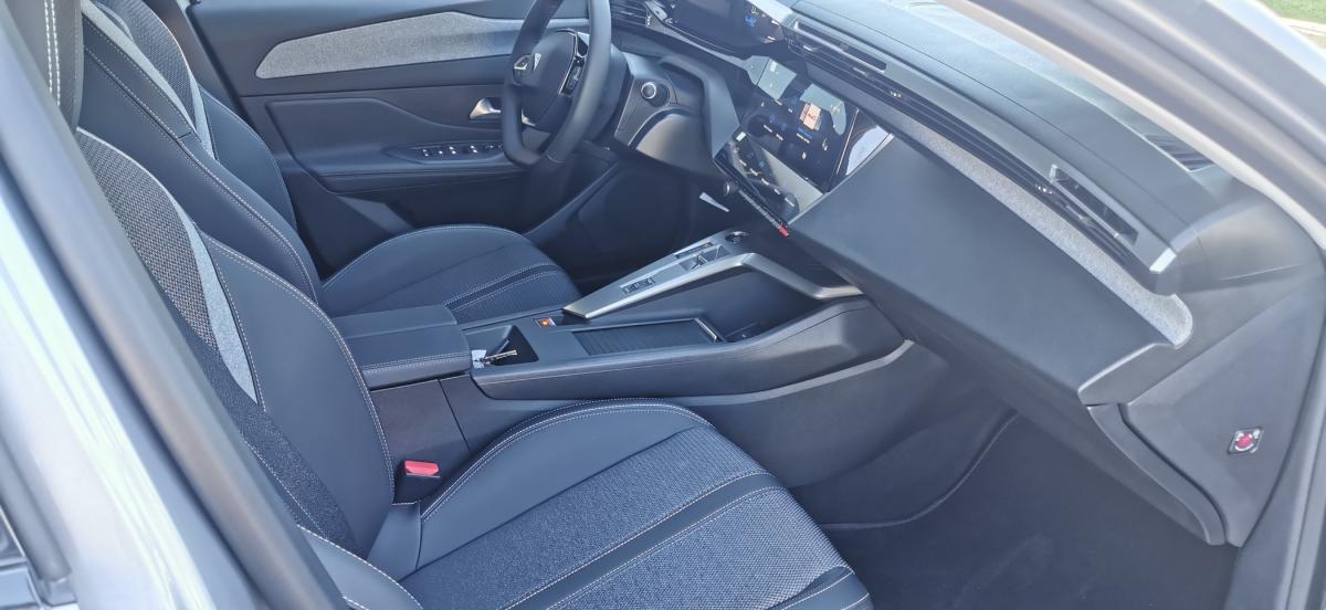 peugeot-e-308-2025-eletrico-0cc